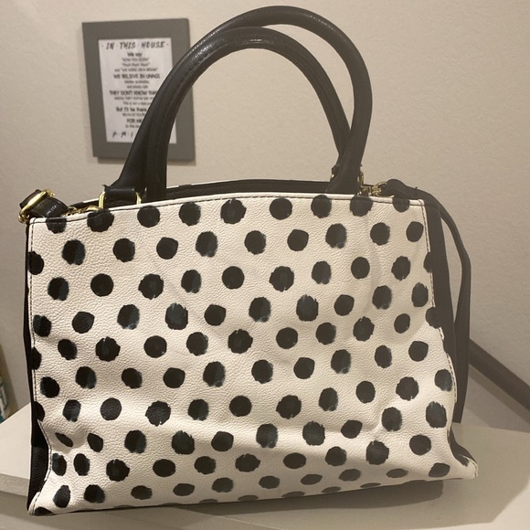 Betsey Johnson Crossbody - Picture 2 of 6